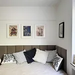 Central Apartment With Terrace